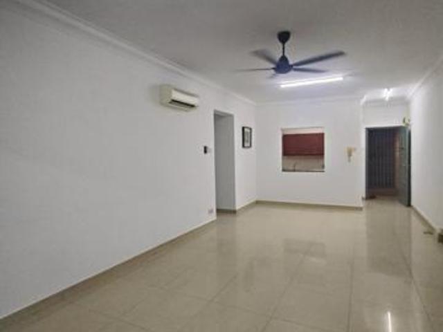 Royal Domain Sri Putramas 2 Jalan Kuching below market