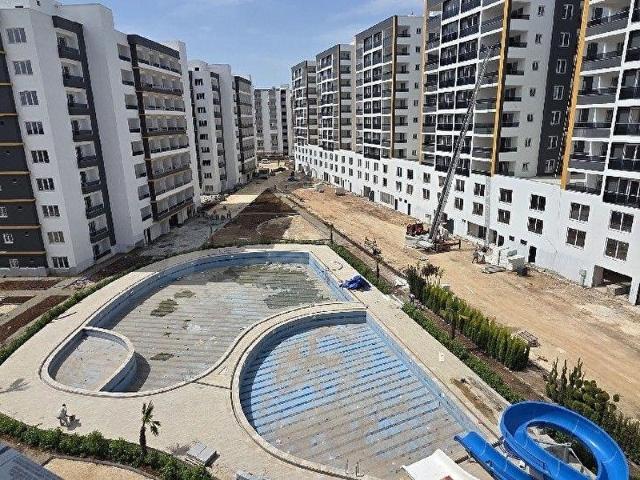 ROYAL EMLAKTAN MERSİN TÖMÜK MAH GENİŞ AİLELERE UYGUN TÖMÜKTE LÜKS 2+1 YAZLIK DAİRE