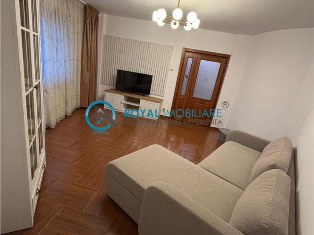 Royal Imobiliare Inchiriere apartament 2 camere zona P ta Mihai Viteazu