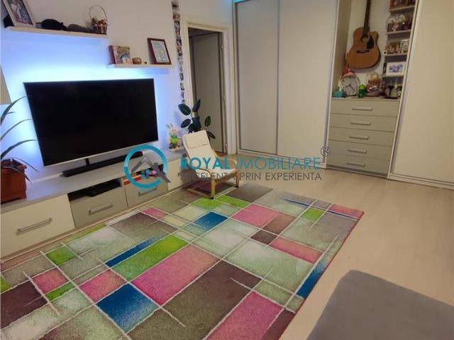Royal Imobiliare Inchiriere apartament 2 camere, zona Palatul de Justitie