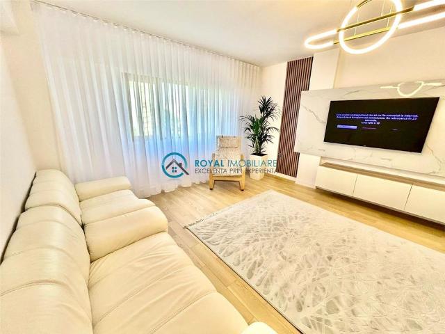 Royal Imobiliare Inchiriere apartament 2 camere zona Ultracentral