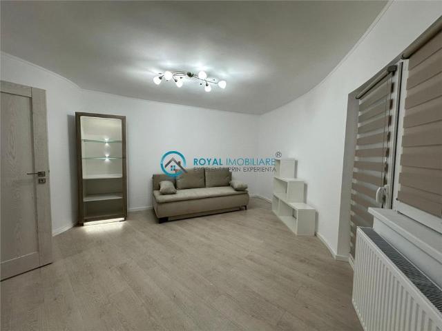Royal Imobiliare Inchiriere apartament 2 camere in zona P ta Mihai Viteazu