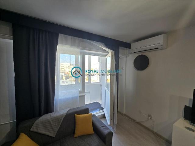 Royal Imobiliare Inchiriere apartament 2 camere in zona Ultracentral