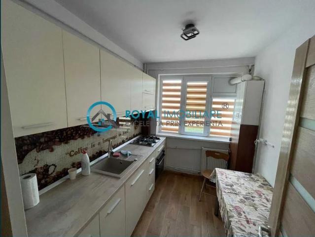 Royal Imobiliare Inchiriere apartament 3 camere
