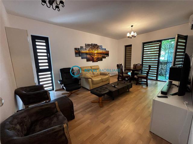 Royal Imobiliare Inchiriere apartament 3 camere zona Albert