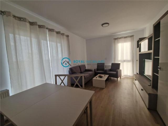 Royal Imobiliare Inchiriere apartament 3 camere, zona Albert