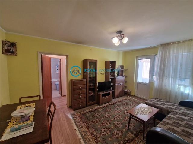 Royal Imobiliare Inchiriere apartament zona Nord