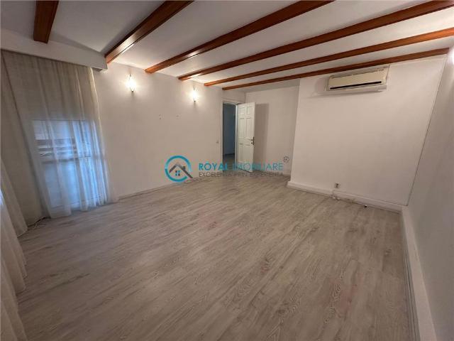 Royal Imobiliare Inchiriere vila zona Democratiei