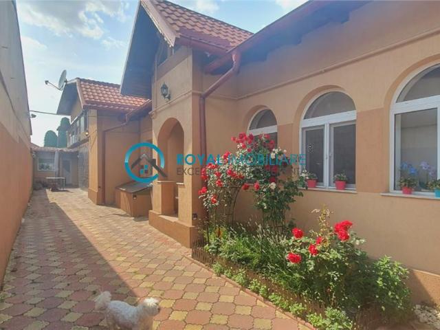 Royal Imobiliare Inchiriere Vila zona Gheorghe Doja