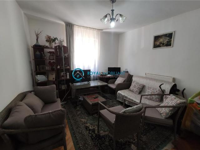 Royal Imobiliare Inchiriere Vila zona Republicii