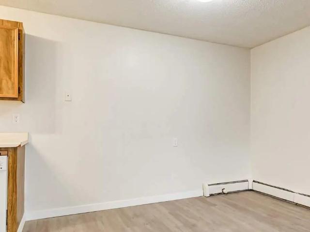 Royal Manor 2 Bedroom Apartment for Rent at 4503 45 Ave, Lloydminster, SK S9V 0W8