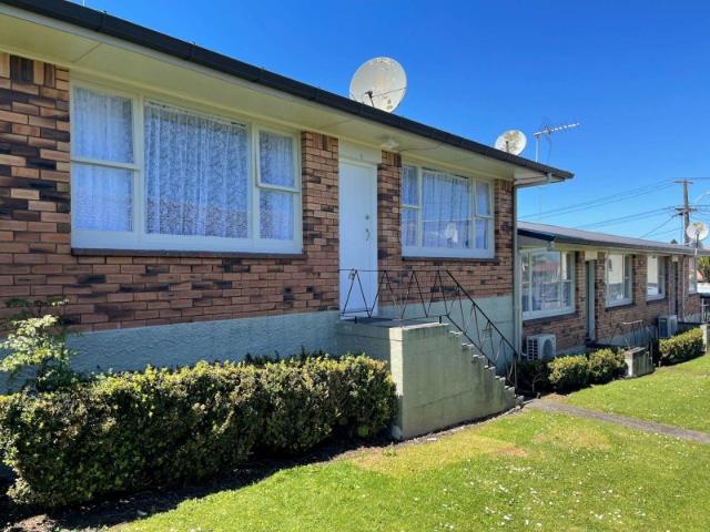royal oak, 2 bedrooms