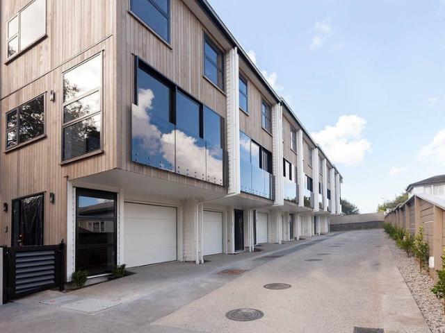 royal oak, 4 bedrooms