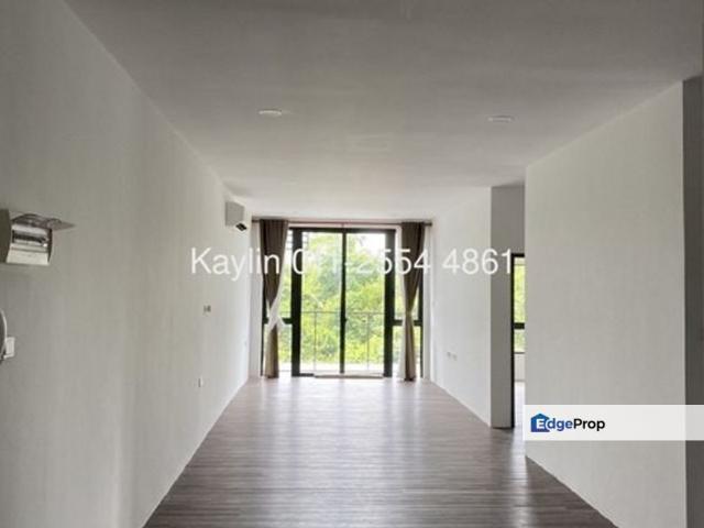 Royal Oak Condominium