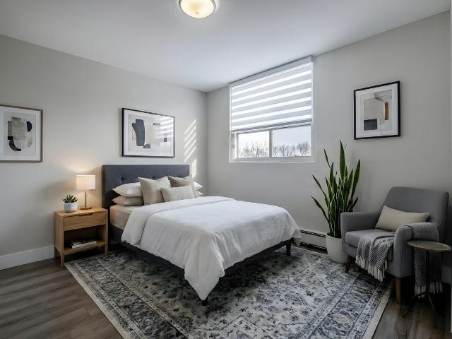 Royal Oak Terrace 1 Bedroom Apartment for Rent at 1154 1126 1154 Adelaide Street North, London, ON N5Y 2N5 Carling