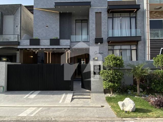 Royal Orchard Multan C Block 10 Marla Modern House Also Furnished