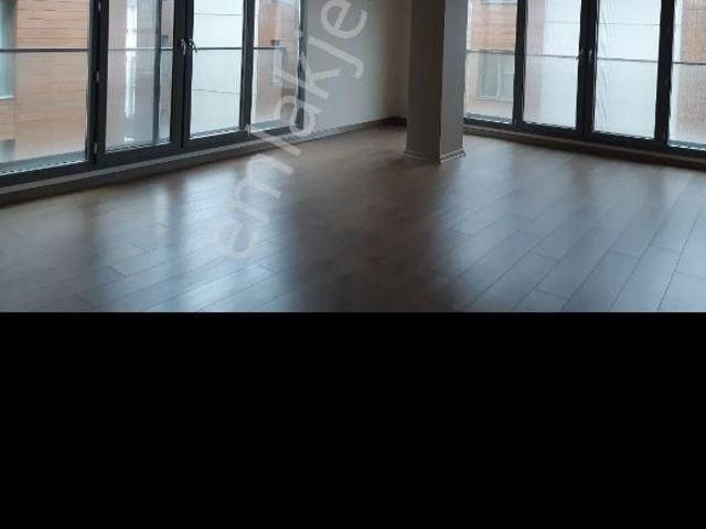 Royal Plus Sitesi Deniz Ve Göl Manzaralı Satılık 3+1 Boş Daire