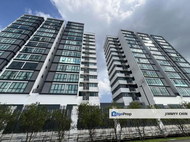 Royal Richmond Gold Condominium
