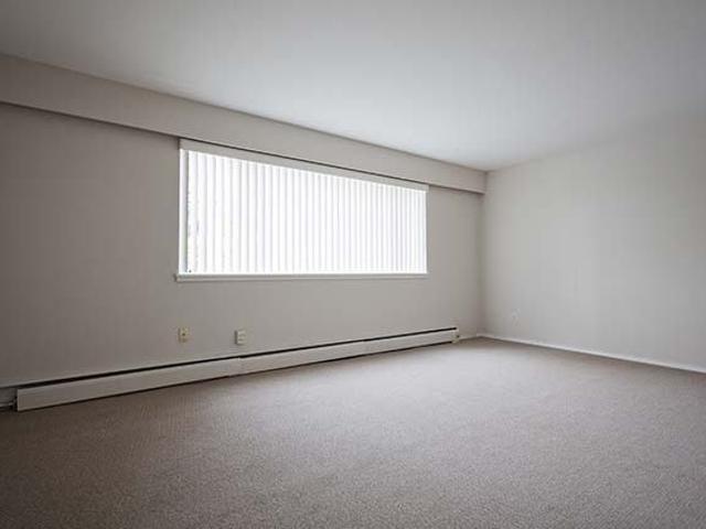 Royal Ridge Apartments 1 Bedroom Apartment for Rent at 315 Agnes St, New Westminster, BC V3L 1E7 Downtown New Westminster