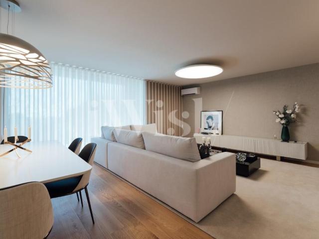 Royal Serenity Residence Um Novo Padrão de Vida em Vila No. 153m² São pedro da afurada