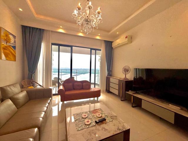 Royal Strand Country Garden Danga Bay 31 Rooms 4 Toilet Fully Furnish