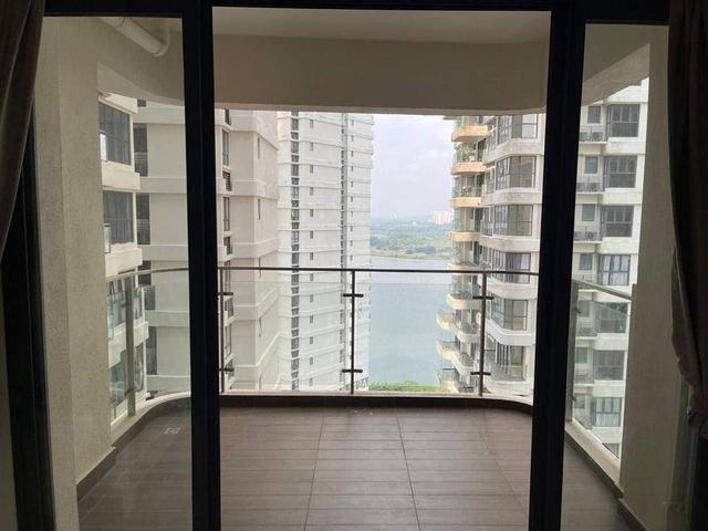 Royal Strand Danga BayBelow Market PriceSea View UnitHight Roi Sell