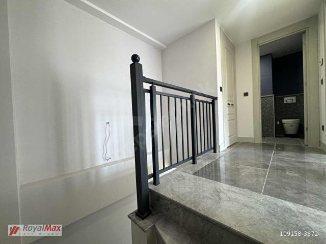 ROYALMAX'DAN MODEL GÖKTÜRK BAHÇE DUBLEKS 2+1 150 M TERAS DAİRE