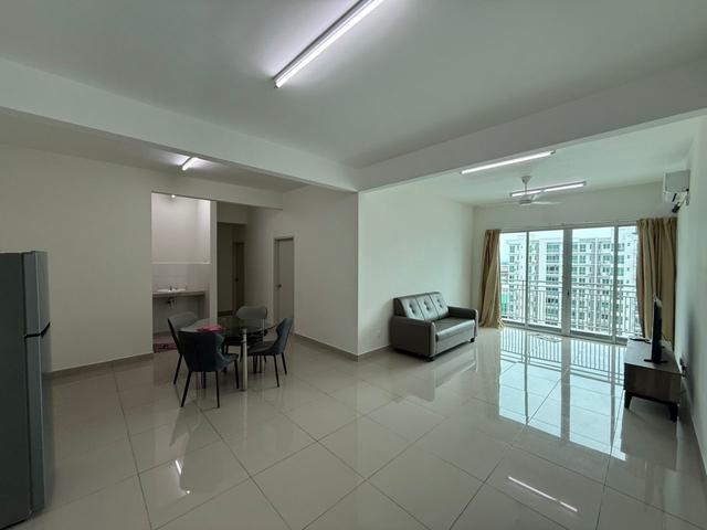 Royale Infinity Condominium Fully Furnished For Rent