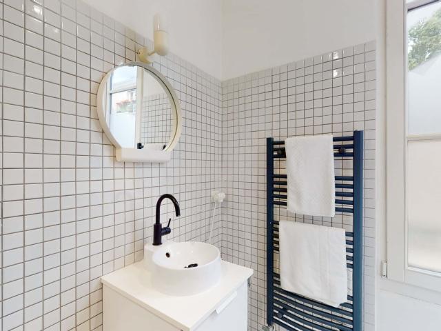 Royale Private Studio 11