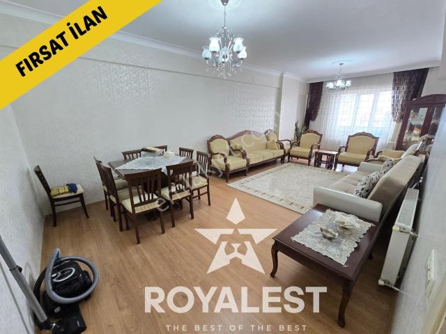 Royalest'ten Cadde Üstü Ara Kat Site İçi Bakımlı Ve Geniş 3+1