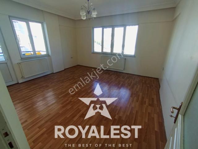 Royalest'ten Karataş 2.bölge'de İskanlı Site İçi 2+1