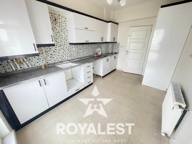 Royalest'ten Önü Açık Ara Kat Taşınmaya Hazır Site İçi 2+1