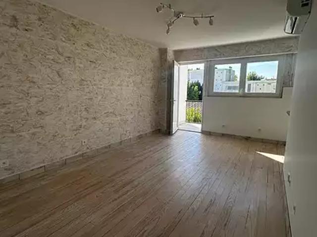Royan 17200 Achat / Vente appartement 1 pièce t1 au dernier étage