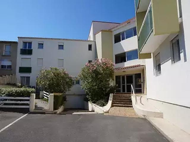 Royan 17200 Achat / Vente appartement 2 pièces t2 cave