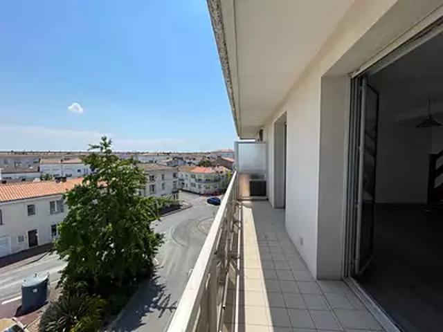 Royan 17200 Achat / Vente appartement 3 pièces t3 au dernier étage terrasse