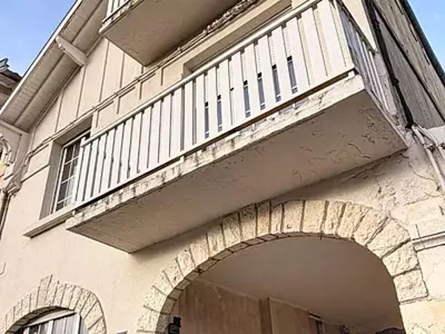 Royan 17200 Achat / Vente maison 7 pièces t7 cave