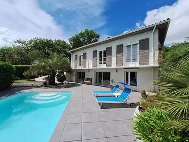 Royan 17200 Achat / Vente maison 6 pièces t6 piscine jardin
