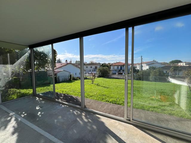 ROYAN Appartement à louer T3