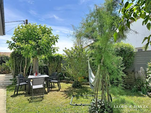 Royan centre: maison 140 m², 4 chambres, terrrain 660m² 131m² Royan