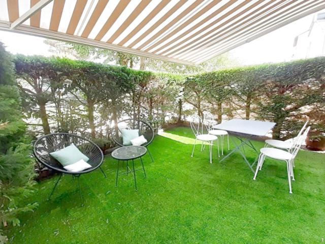 ROYAN QUARTIER DU PARC DANS RESIDENCE FACE A LA PLAGE