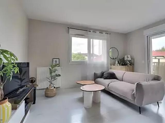 Royat 63130 Location appartement 3 pièces t3 terrasse