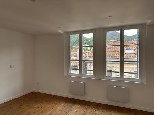 Royat, immeuble de 4 lots, 242 m2 habitables, entièrement