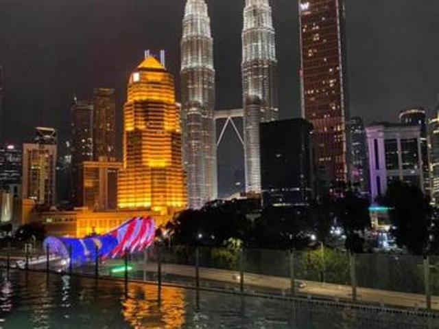 Royce Residence KLCCHigh Floor 2R1B FFWalk to LRT Pool KLCC View