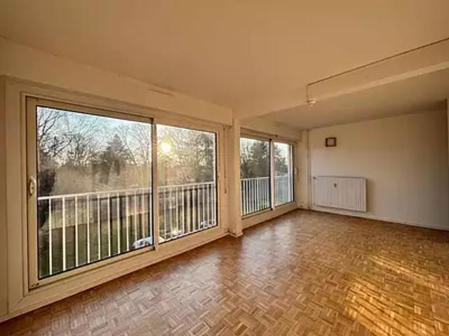 Roye 80700 Location appartement 1 pièce t1 jardin cave