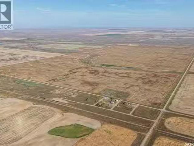 Rm019 Frontier Land, Frontier Rm No. 19, SK, S0N 0M0 farm fo.