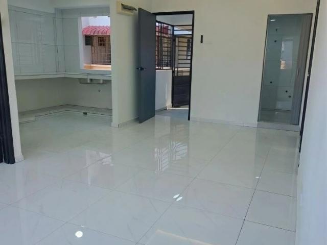 RM198K ONLY! Fully Renovated Freehold Flat @ Taman Sutera Utama Skudai | 3 Bedrooms | Near Sutera Mall & Paradigm JB