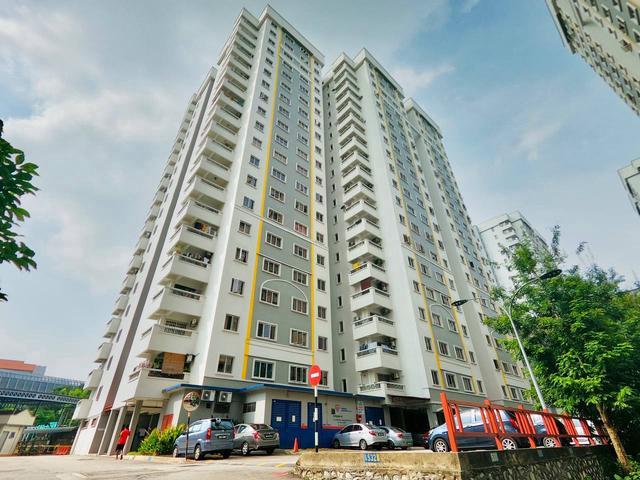 Rm100k Below Market Condo for Sale at Pelangi Damansara Set Apt Now