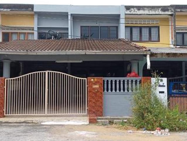 RM350K 4 Bilik Newly Renovated Bebas Banjir Bukit Setongkol