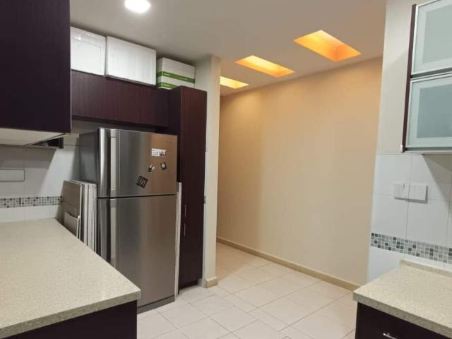 RM650+wifi 300mbps@ 华人白领房客 mutiara Damansara Perdana, IKEA, OBYU, PJ Trade centre, KYM, Dialog, Menara UAC