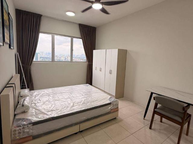 RM850 Big Middle Room @ Platinum OUG Bukit Jalil | Mix Unit | Near LRT Muhibbah
